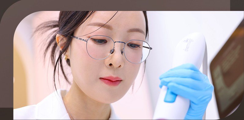 시술 중인 의사